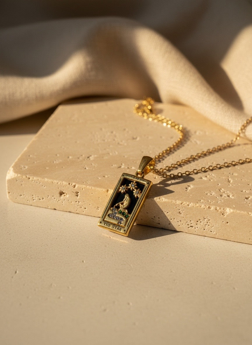 Amuleto Arcano La Estrella – Collar colgante acero inoxidable chapado oro 18K